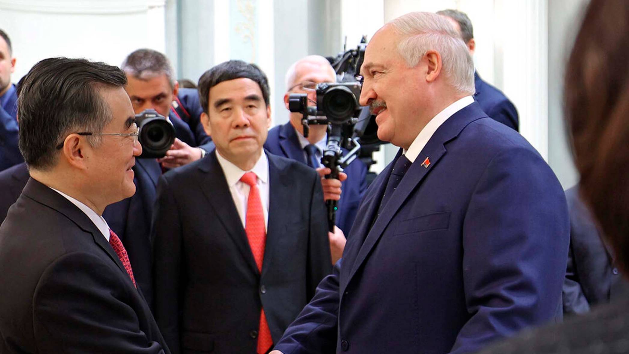 Лукашенко: Мы готовы сделать все для КНР, что в ее интересах на территории Беларуси