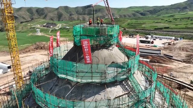 🔭Мега-телескоп в Синьцзяне