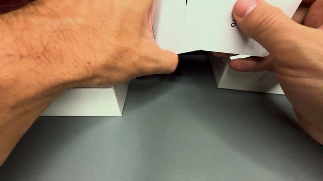 Распаковка китайской версии AirPods Pro 2