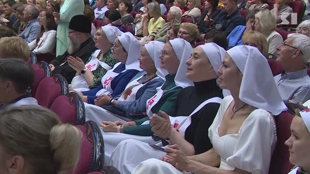Ярославских медиков поздравили в преддверии профессионального праздника