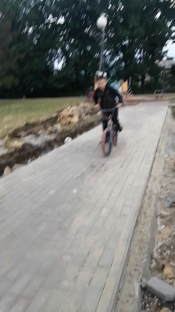 VID_20250612_195706.mp4
