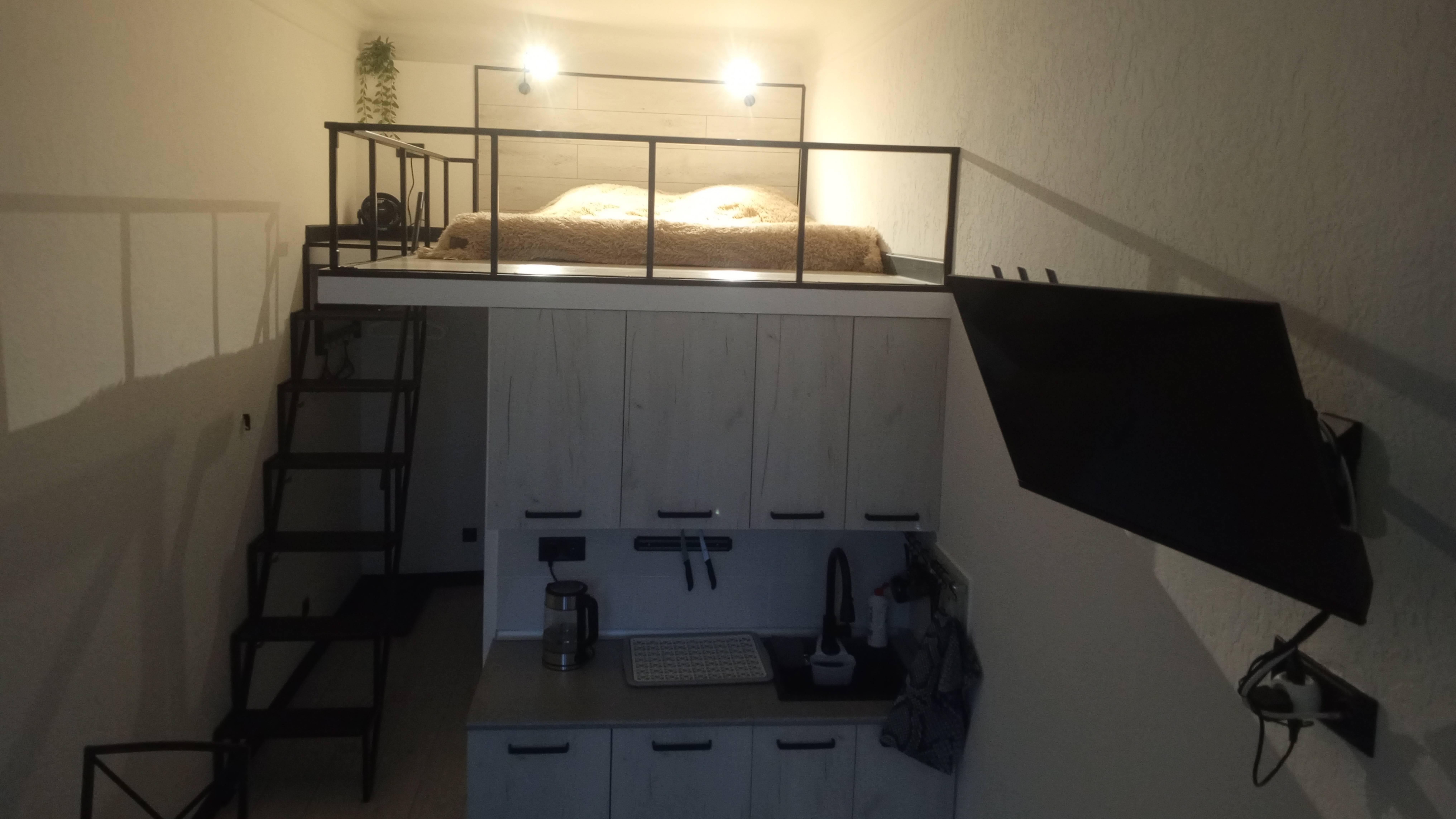 Каменноостровский, 44В, парадная 1, комната 2