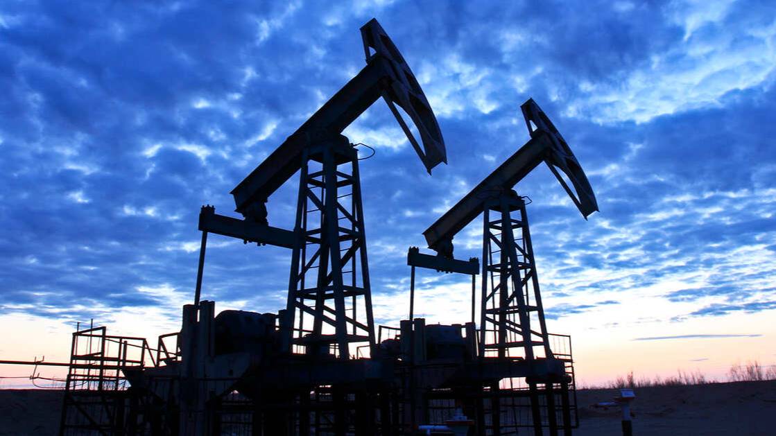 Цены на нефть выросли после атаки Израиля на Иран