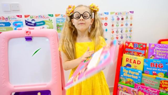 ДИАНА И РОМА - Диана Рома и Оливер играют в Профессии