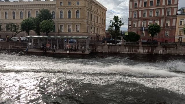 Санкт-Петербург. Водный мотоцикл на Мойке. 05.07.2024г.