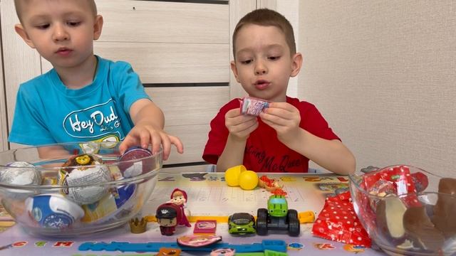 Распаковка KINDER SURPRISE 🥚🍫 Нашли РЕДКУЮ игрушку?