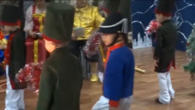 Танец гренадеров, детский сад