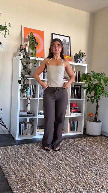 eQwy_tnMHIU - Elegant official outfit of the day #fashion #style #outfit #shorts