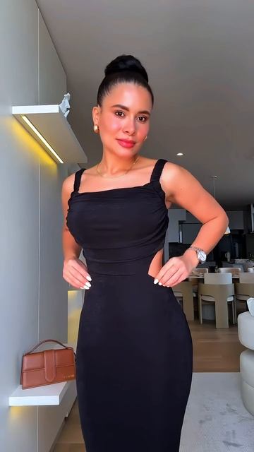 Jzp41wQg-mE - Stunning tight long black dress summer outfit idea #fashion  #style #outfit #shorts