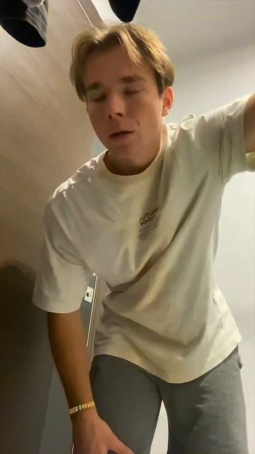 scene_output.mp4