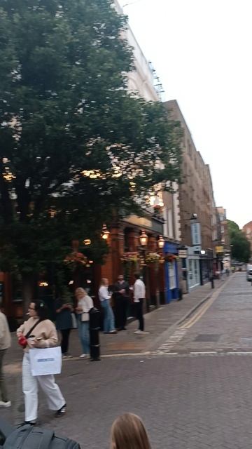 Лондон, перекрёсток семи дорог Historical Seven Dials