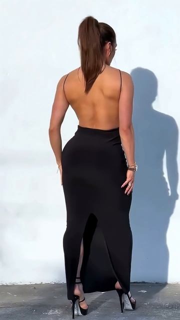 IQWiCMIUwew - Fancy black TIGHT backless dress summer outfit  for date #fashion #style #outfit #shor