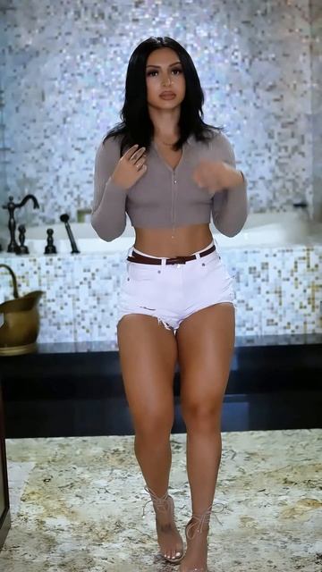 N1JVkOkMkFQ - 3 Trending High Waist Summer Short Jeans Outfit ideas #fashion  #style #outfit #shorts