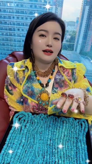 250612-15 Turquoise Bead Strand: Jelly-Blue Amber Mystery Around the Neck