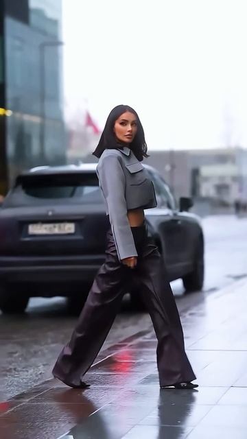 aUbTw1LHvio - Beautiful Street Fashion Outfits Style #streetstyle #outfit #shorts