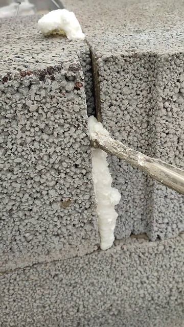 Монтажная пена & Щель #строительство #construction #diy