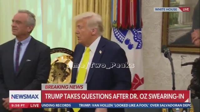 Журналист упал в обморок на пресс конференции Трампа по Ирану.
