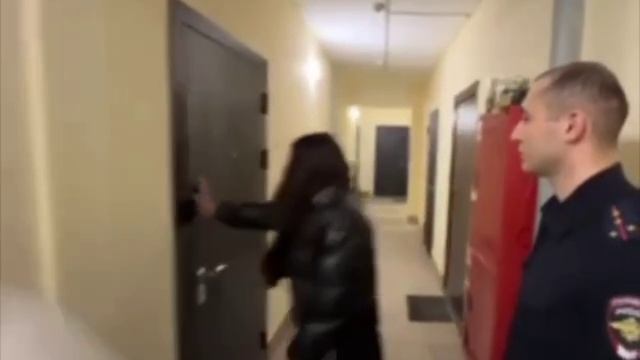 А вот её задержание, было ещё одно видео с лоджии в квартире, но его модерация Рутюба не пропустила