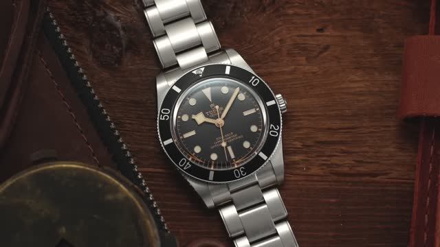 Удивительные часы для дайвинга Tudor о которых никто не просил  - Black Bay 54
