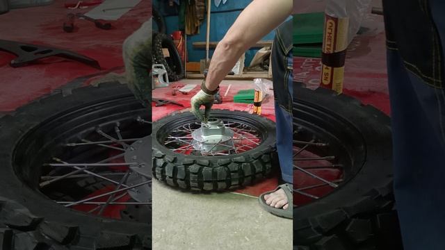 Запресовка стальных саленблоков в ступицы заднего колеса
