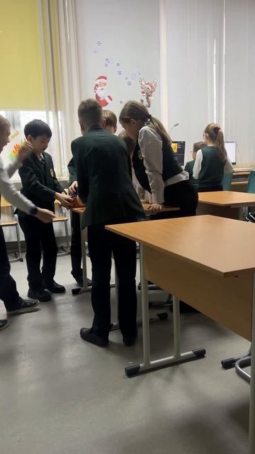 В моем кабинете всегда детикаждую перемену #школа