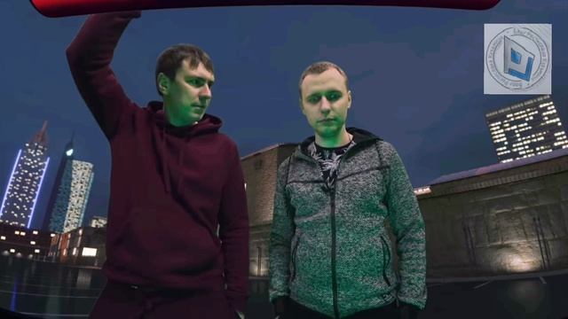 В прошлый раз эти ребята выиграли 10-ку $$$, сейчас встряли на драг гонку с таксистами. Какая тачка?