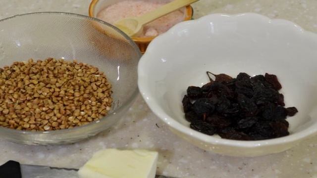 Гречневая каша с изюмом