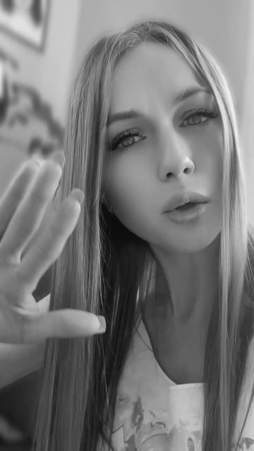 Слышишь?. 💞 #nastenchka #fyp #love #reels #viral #trending #рекомендации #весна #топ #shorts