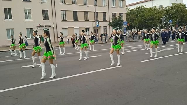 VID_20250614_154711_422Алые паруса в Бресте. Шествие выпускников