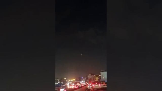 Иран выпустил второй ракетный залп по Израилю