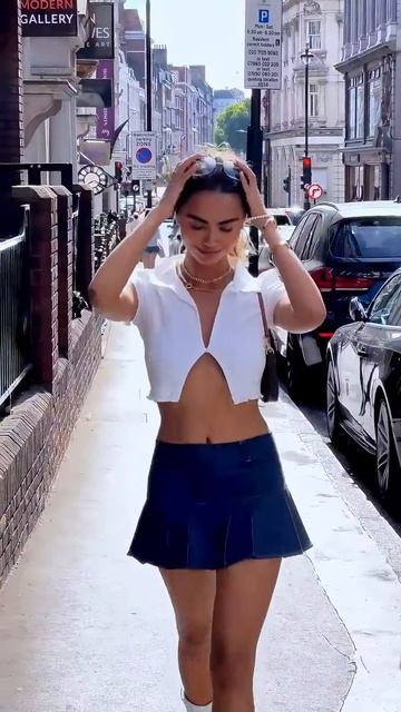 nIEhT5a1A8M - Beautiful Street Fashion Outfits Style #shorts