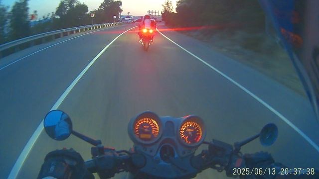 повороты ночью Хонда Х11 БМВ с1000рр,сыр