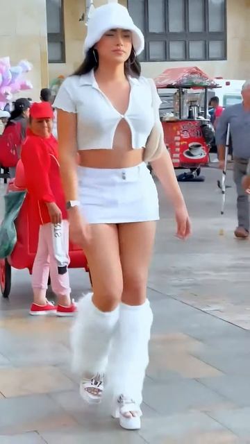 u6UJGlOvrkU - Beautiful Street Fashion Outfits Style #shorts