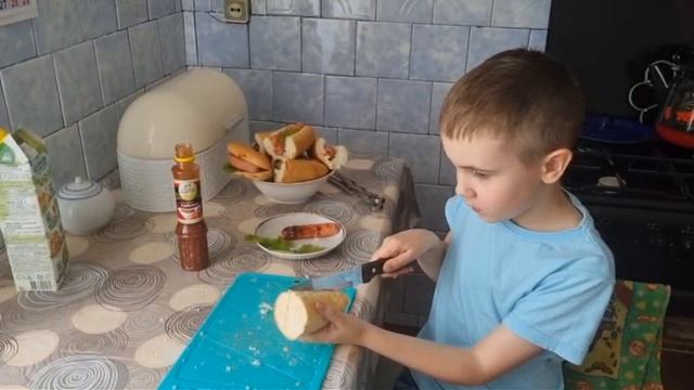 готовим хот-доги🌭🌭🌭