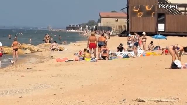 Голубицкая Темрюкский район Азовское море сегодня 14 июня 2025. Обстановка на пляже, море, погода