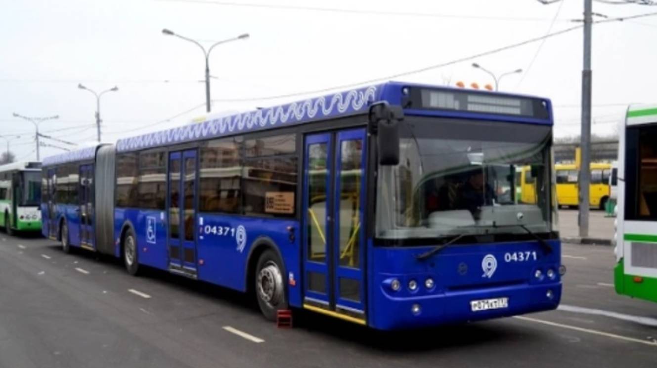 Поездка на автобусе ЛиАЗ-6213.22 № 04371 (040394) Маршрут № 855 Москва.