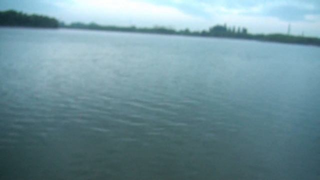 Рыбалка на реке Кубань. Ловля на фидер С Сергеем Вечерним. 01. 07.2012.