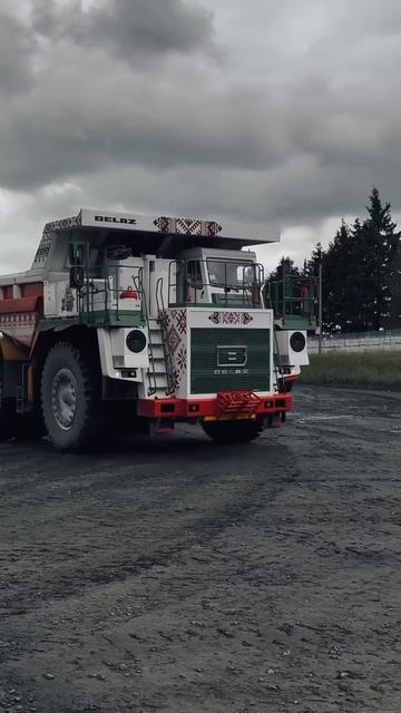 💥Белаз в погоне за Магомедом Исмаиловым!
