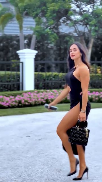 yDJS47MkU_U - Beautiful Street Fashion Outfits Style #shorts