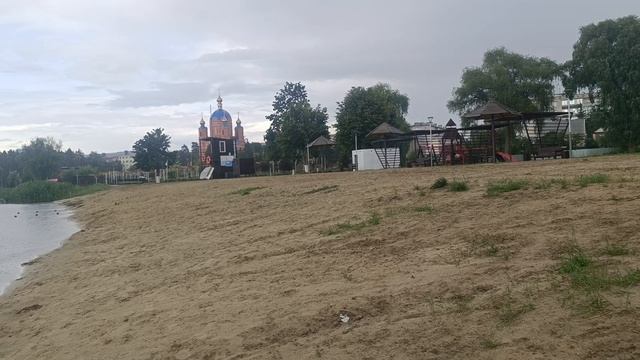 Летняя прогулка у реки
