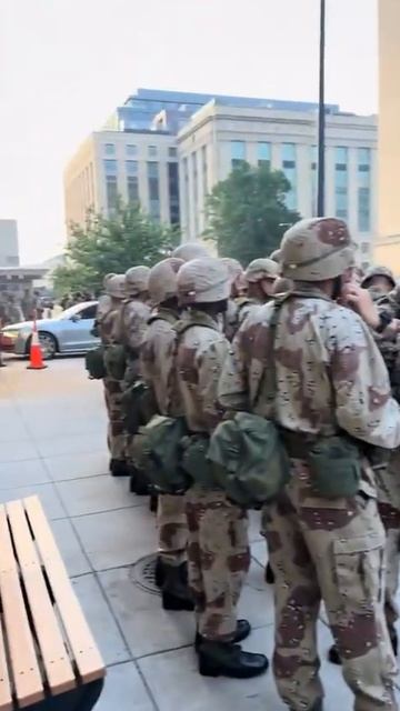 Сегодня в Вашингтоне состоится масштабный военный парад по случаю 250-летия образования армии США.