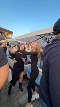 Танцы в Киеве под "А я иду такая вся в Дольче Габбана"