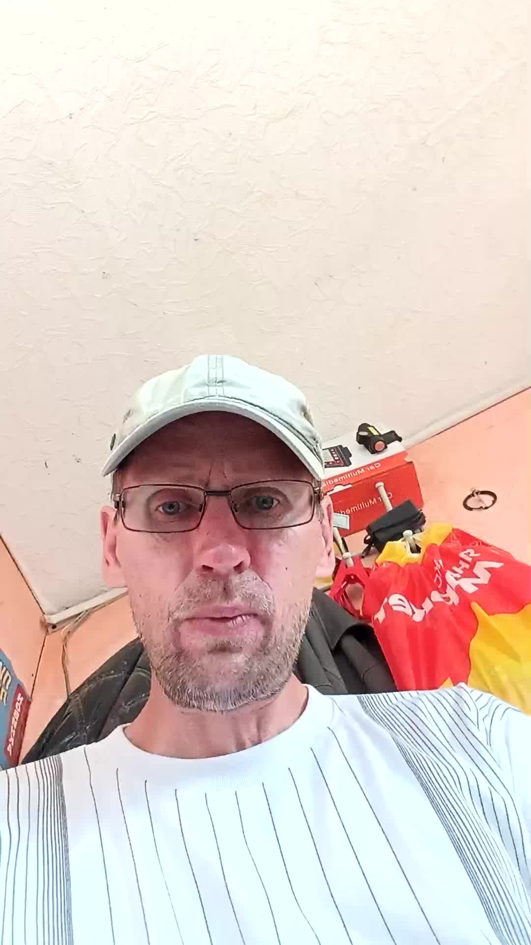 секс втроём 18 плюс