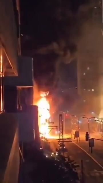 Пожар В Финансовом Квартале Тель-Авива. (Израиль)