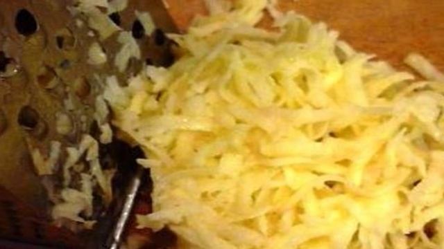 Картофельная запеканка с мясными шариками