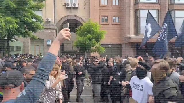 🇺🇦⚔️🇺🇦"Полиция — на фронт!": Укронацисты в Киеве вышли против марша ЛГБТ !!!