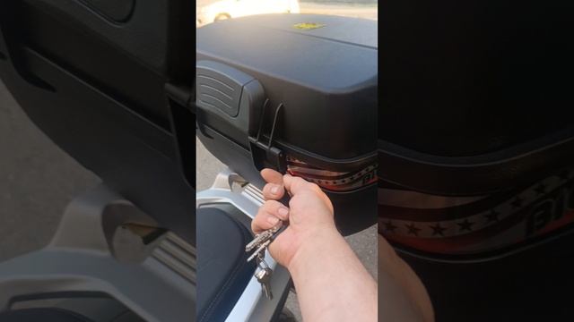 jilang t-adv 2 задний кофр.mp4