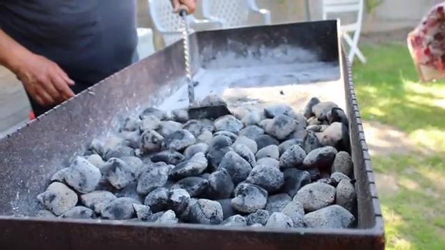 Как вкусно и правильно мариновать говядину для жарки на мангале.
