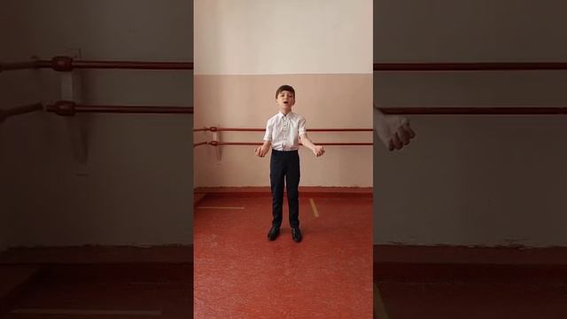 песня "Дорога к Богу"
сл.Т.Хохлова
муз.Н.Май
исполняет Приходько Николай, 1 класс
