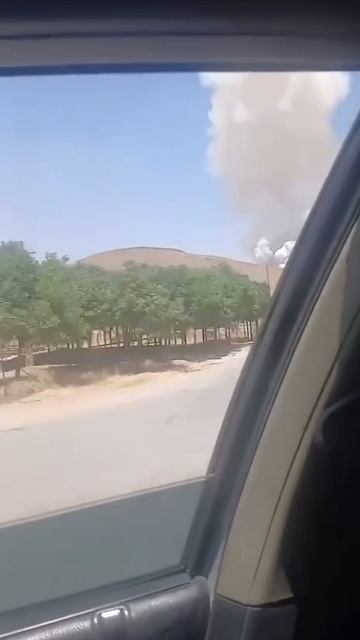 В иранской провинции Керманшах мощных пожар после израильского удара.